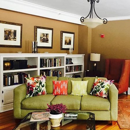 Snapdragon Inn Windsor Zewnętrze zdjęcie